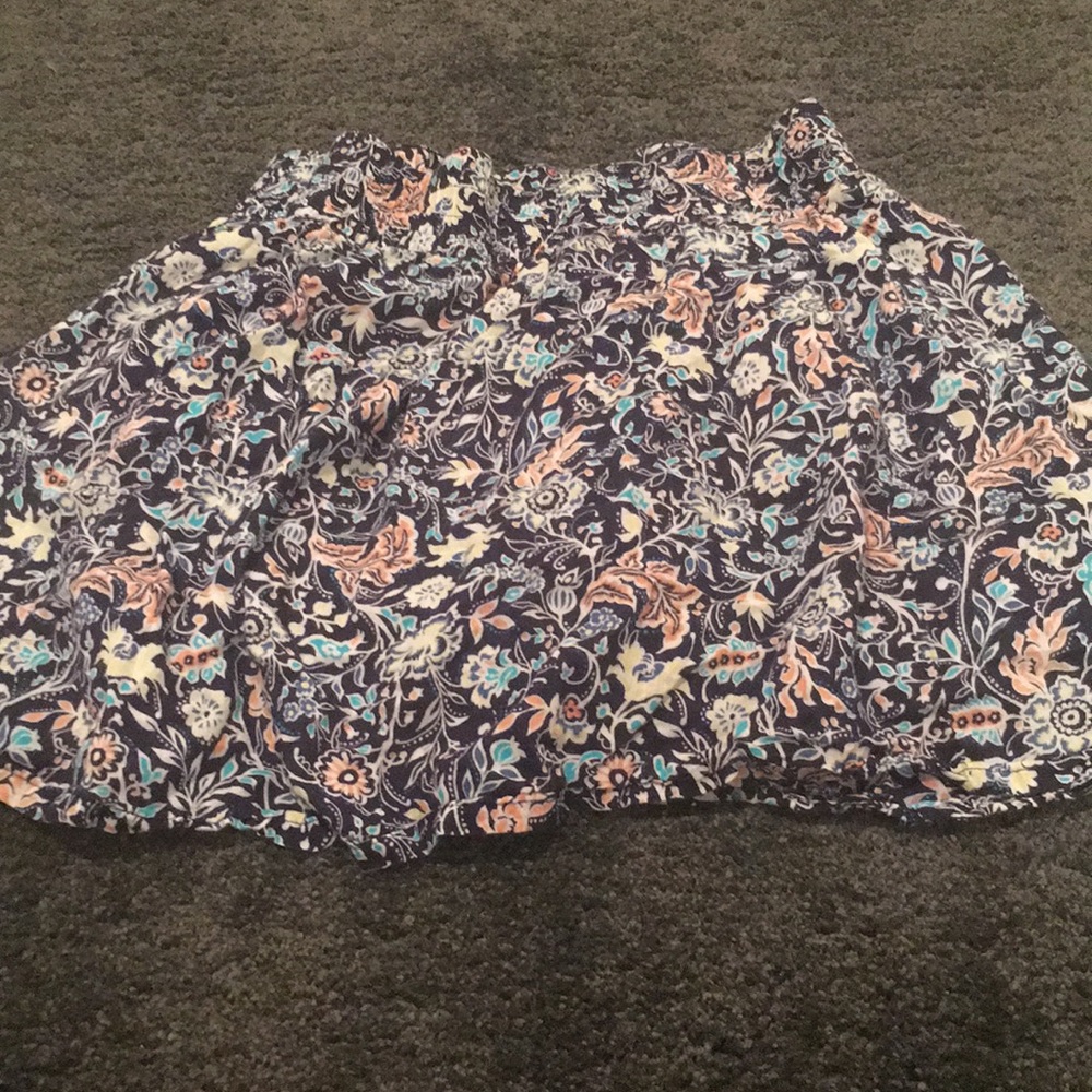 Small old navy skirt